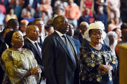 Ramaphosa by SANDF intergeloofsbyeenkoms Kimberly