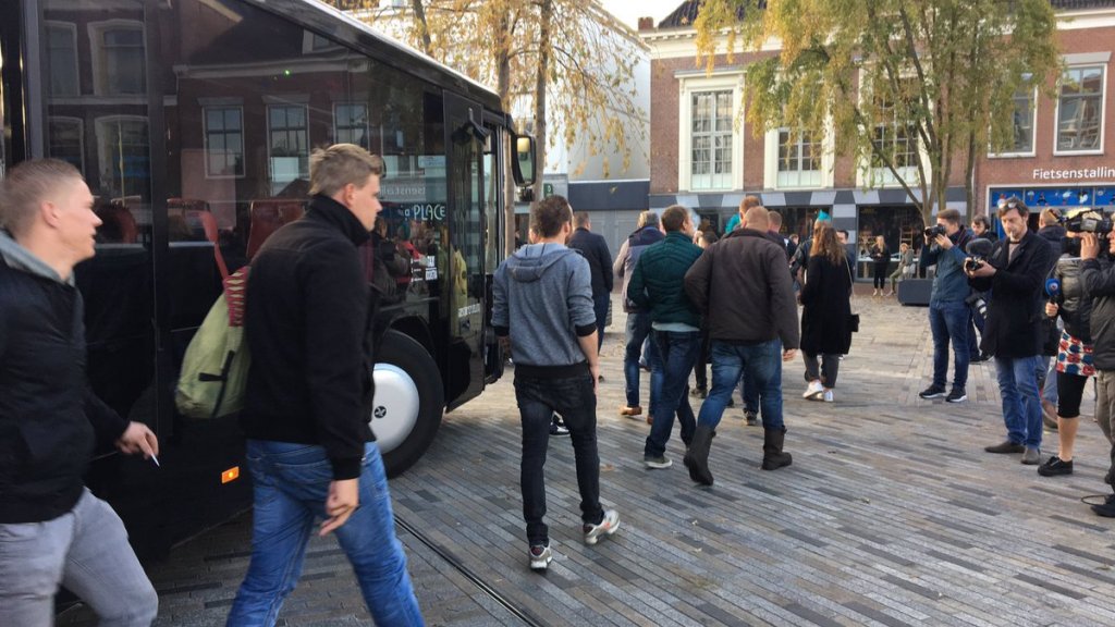 zwarte piet partybus1