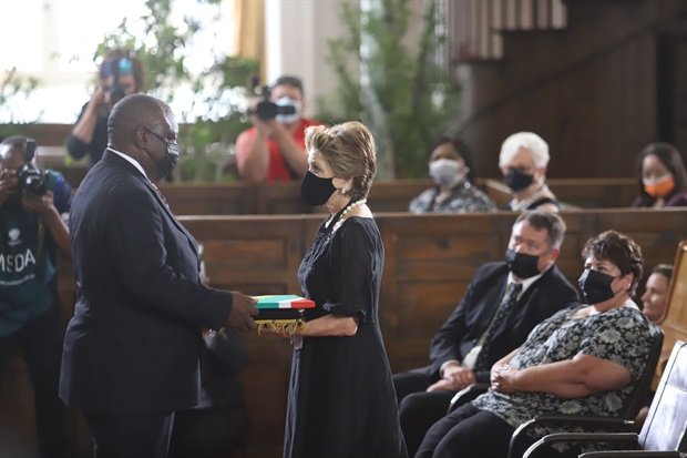 Ramaphosa gedenkdiens vir FW in Groote Kerk 12 Desember 2021